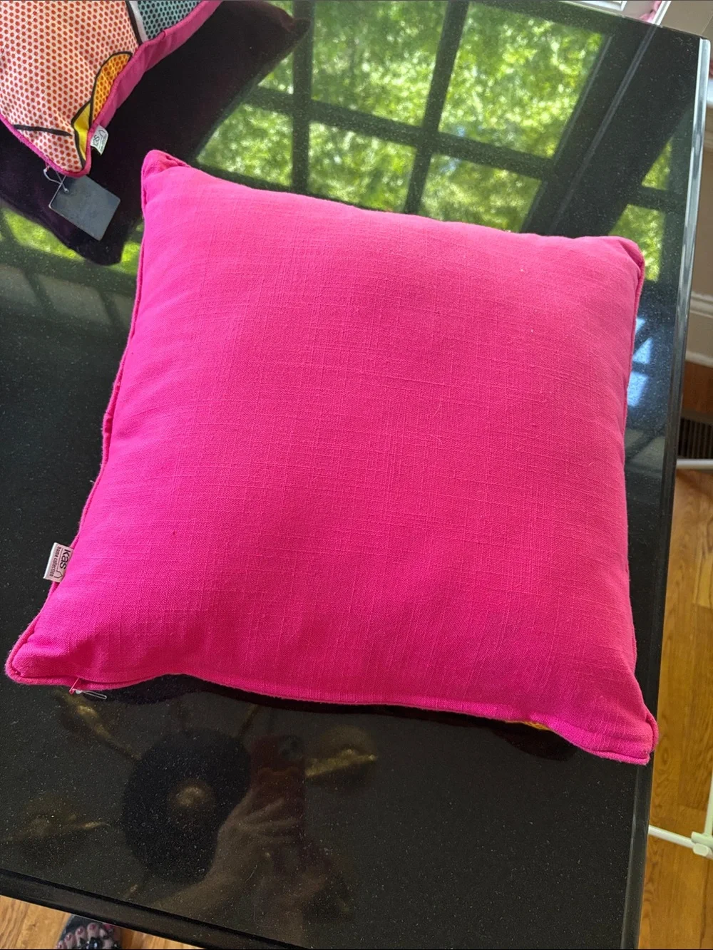 KAS Home Collection POP ART Pink Cushion